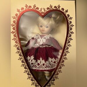 Marie Osmond Fine Porcelain Valentines Day Greeting Doll 1996 Limited Edition